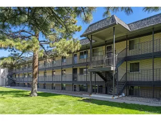 More Details about MLS # 5480983 : 1723 ROBB ST 26 LAKEWOOD CO 80215