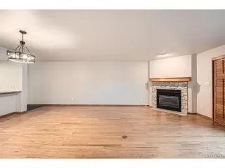 Photo #3: 5481861 Listing