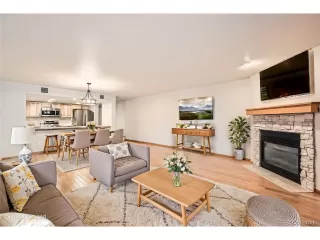 Photo #5: 5481861 Listing