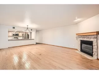 Photo #6: 5481861 Listing