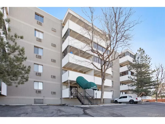 MLS: 5481950 Condo For Sale