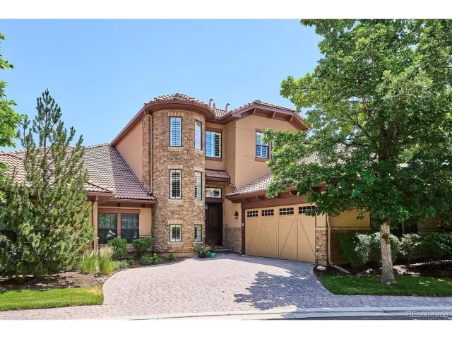 MLS: 5483977 Condo For Sale