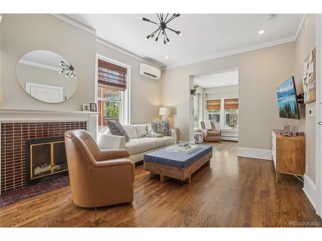 MLS: 5484225 Condo For Sale