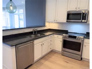 Photo #5: 5484861 Listing