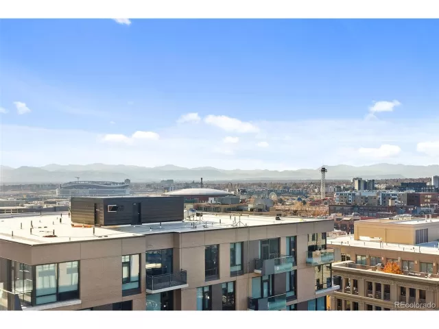 MLS: 5486375 Condo For Sale