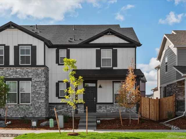 MLS: 5489254 Condo For Sale