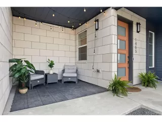 Photo #5: 5489293 Listing