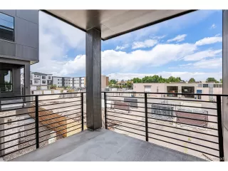 Photo #6: 5490374 Listing