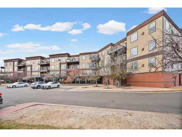 MLS: 5491086 Condo For Sale