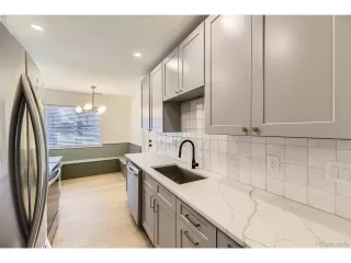 Photo #2: 5491802 Listing