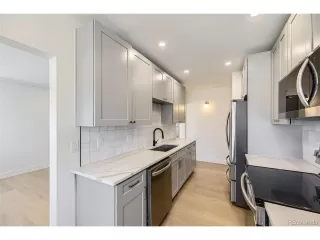 Photo #4: 5491802 Listing