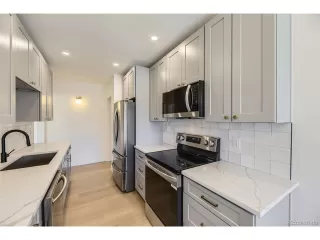 Photo #5: 5491802 Listing