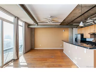 Photo #2: 5493379 Listing