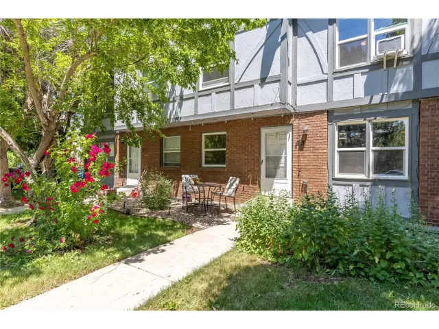 MLS: 5494560 Condo For Sale