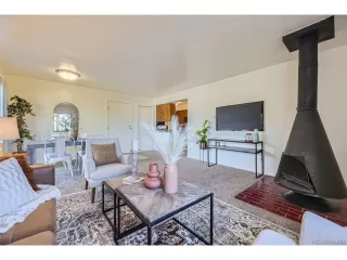 Photo #4: 5494884 Listing