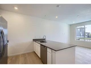 Photo #2: 5497606 Listing