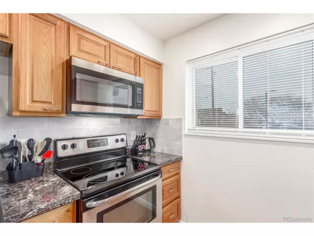 MLS: 5506110 Condo For Sale