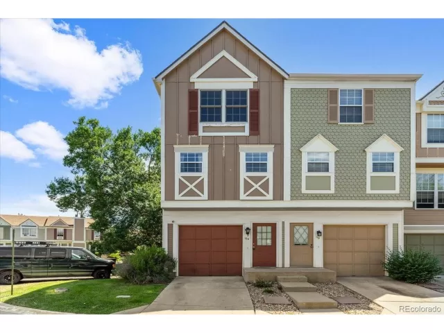 MLS: 5510870 Condo For Sale