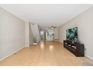 Photo #3: 5510870 Listing