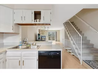 Photo #6: 5510870 Listing