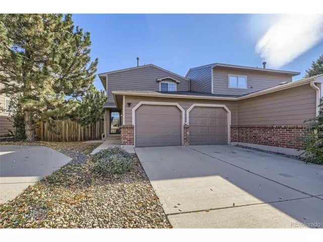 MLS: 5511329 Condo For Sale