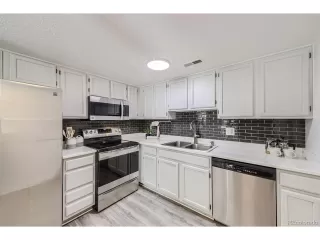 Photo #6: 5511329 Listing