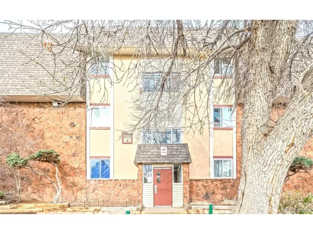 MLS: 5512205 Condo For Sale