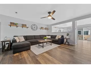 Photo #5: 5512707 Listing