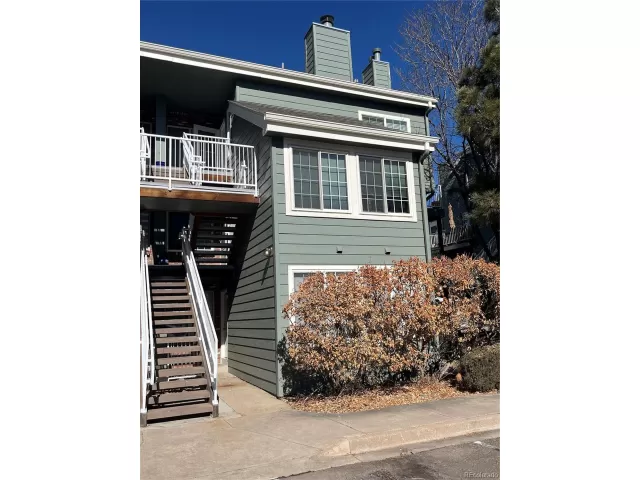 MLS: 5518881 Condo For Sale