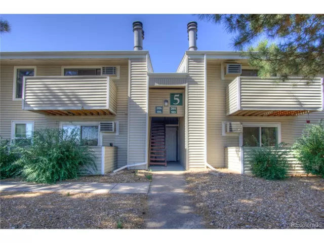 MLS: 5524817 Condo For Sale