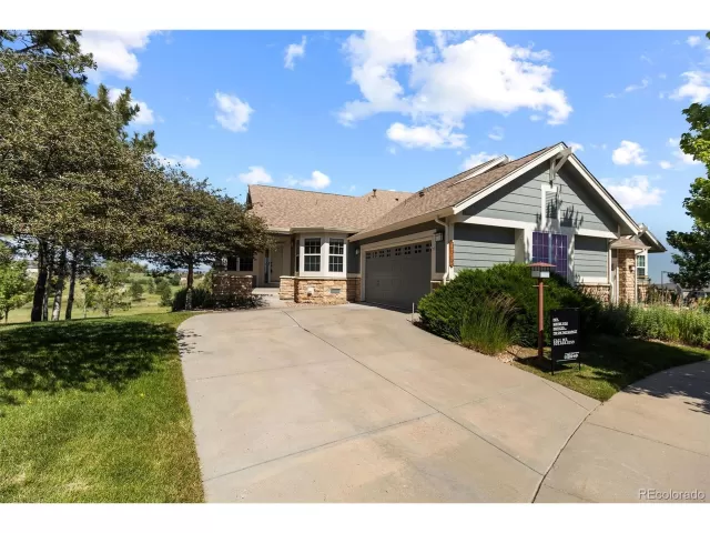 MLS: 5526062 Condo For Sale