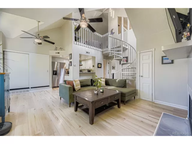 MLS: 5527246 Condo For Sale