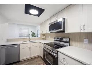 Photo #5: 5529304 Listing