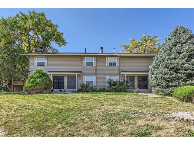 MLS: 5537474 Condo For Sale