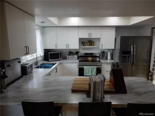 Photo #5: 5542432 Listing