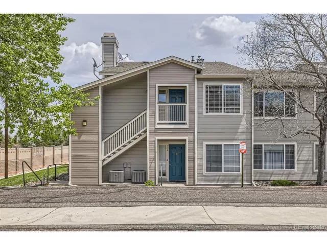 MLS: 5554365 Condo For Sale