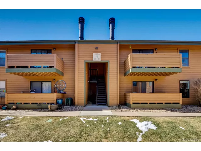 MLS: 5554589 Condo For Sale