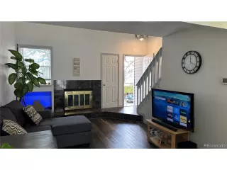 Photo #4: 5558901 Listing