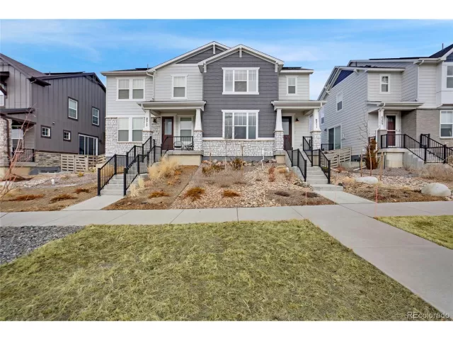 MLS: 5561280 Condo For Sale