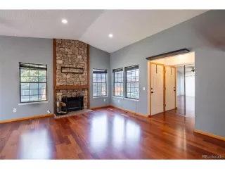 Photo #2: 5570959 Listing