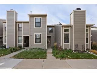 More Details about MLS # 5572607 : 4661 S FRASER CIR C AURORA CO 80015
