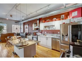 Photo #2: 5574956 Listing