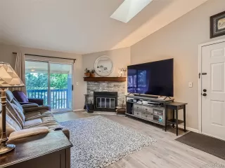 Photo #6: 5576527 Listing