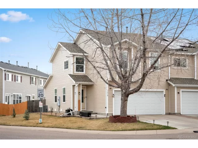 MLS: 5576597 Condo For Sale