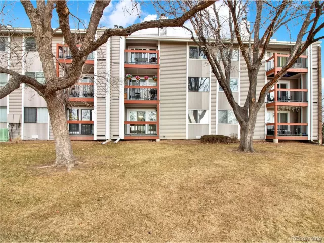 MLS: 5578467 Condo For Sale