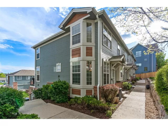 MLS: 5578660 Condo For Sale