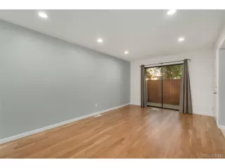 Photo #3: 5578958 Listing