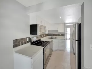 Photo #5: 5579380 Listing