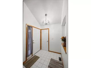 Photo #3: 5586084 Listing