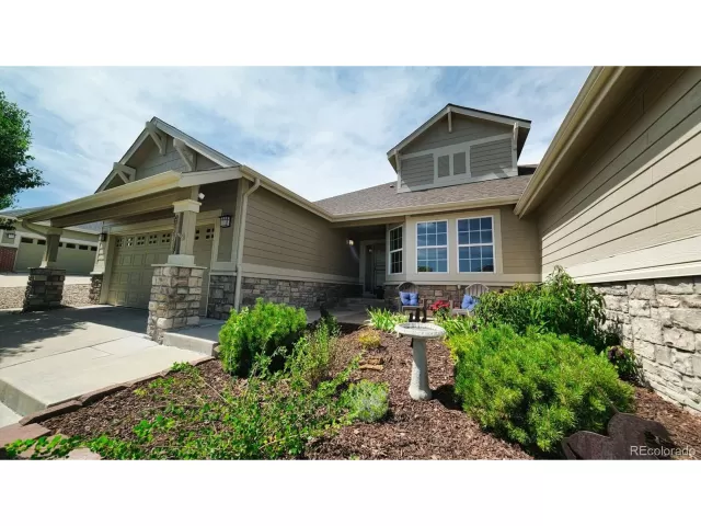 MLS: 5588457 Condo For Sale